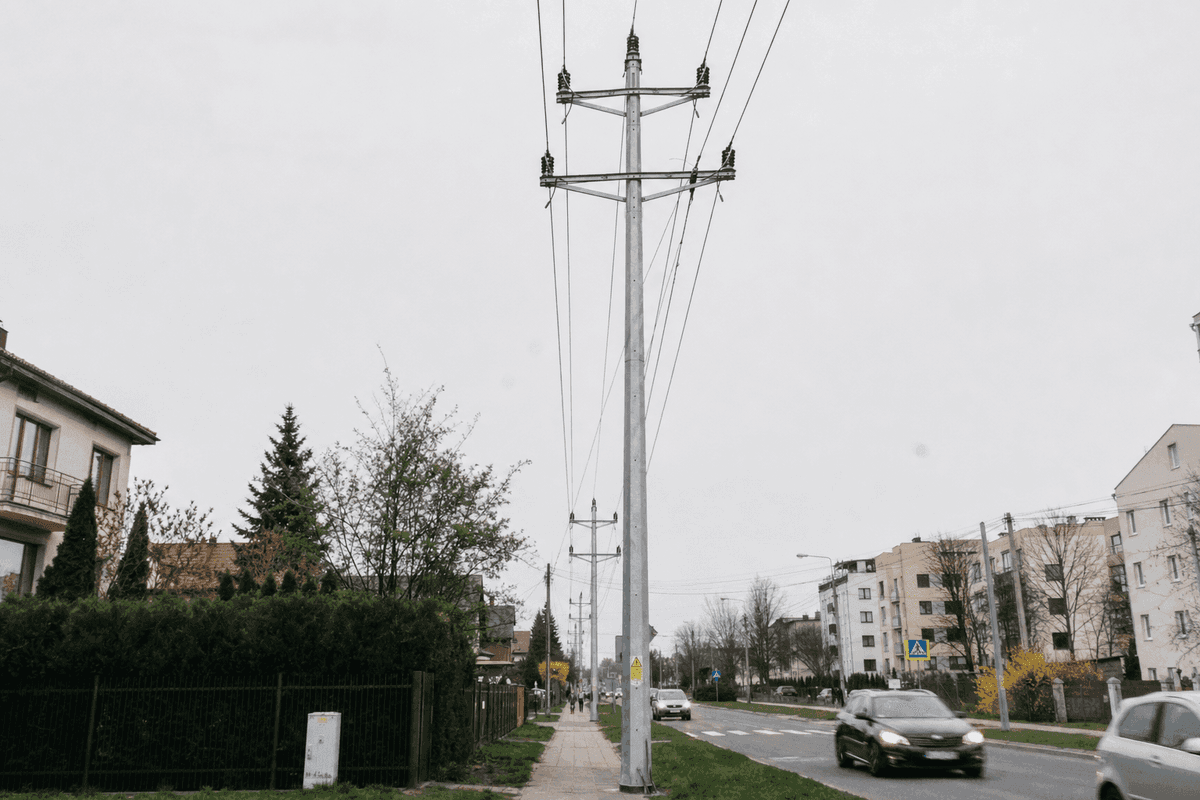 Warsaw Power Transmission Tower Market Analysis: 0.4kV Steel Tubular Pole Configuration Guide