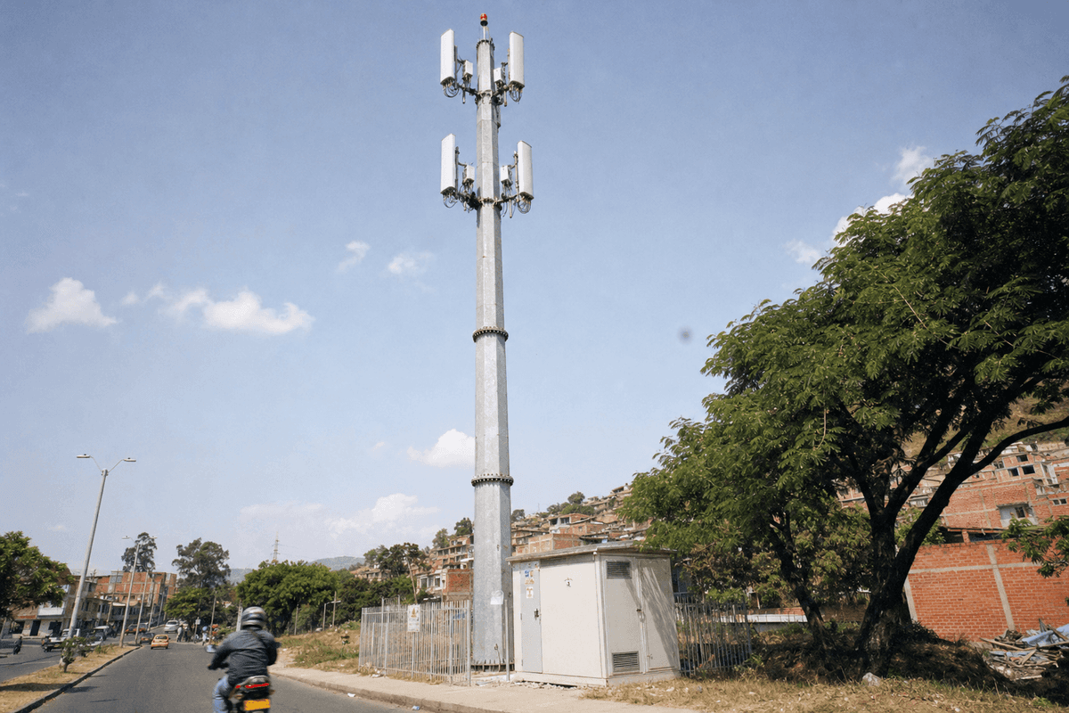 Cali’s Cauca Valley Coverage Gap: 30m Telecom Tower Configuration for 14 Regional Macro Sites