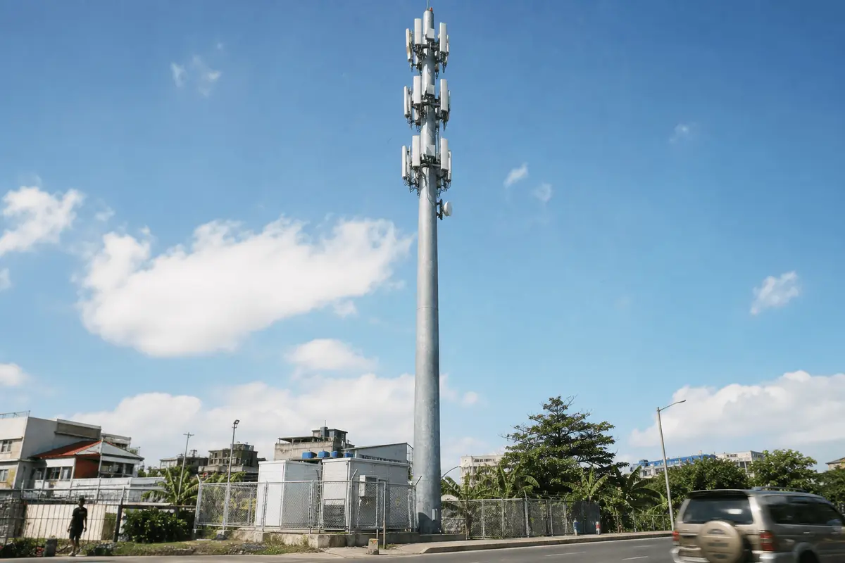 Cebu City's coastal salt and narrow-road constraints: Telecom Tower configuration guide for 30m macro sites